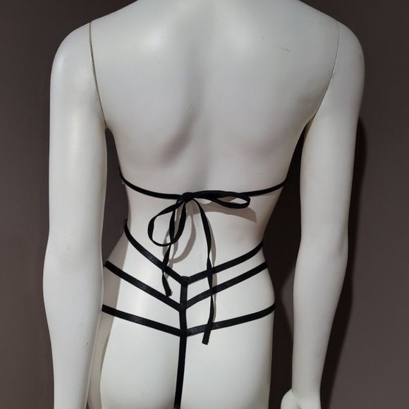 Floral Lace Cut-out Teddy Bodysuit Lingerie - Picture 4 of 6